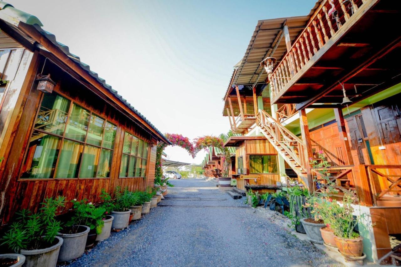 Mrk Resort & Massage Lop Buri 外观 照片