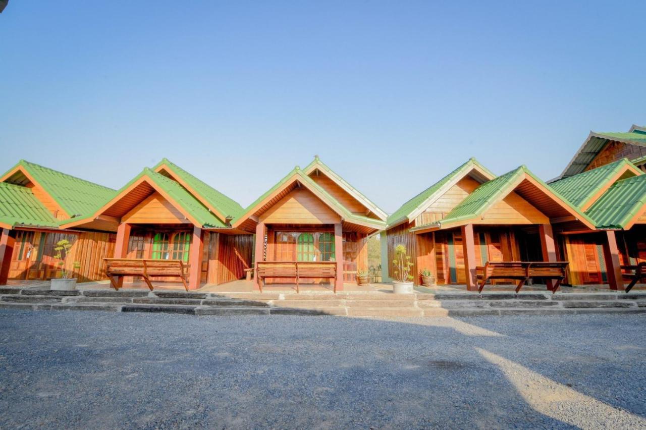 Mrk Resort & Massage Lop Buri 外观 照片