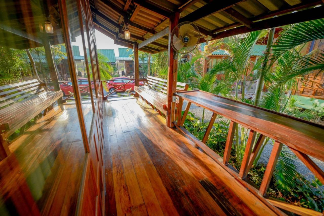 Mrk Resort & Massage Lop Buri 外观 照片
