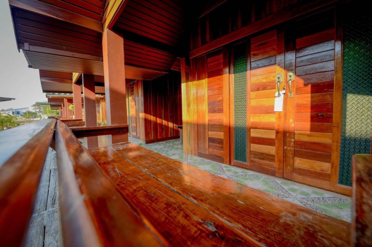 Mrk Resort & Massage Lop Buri 外观 照片