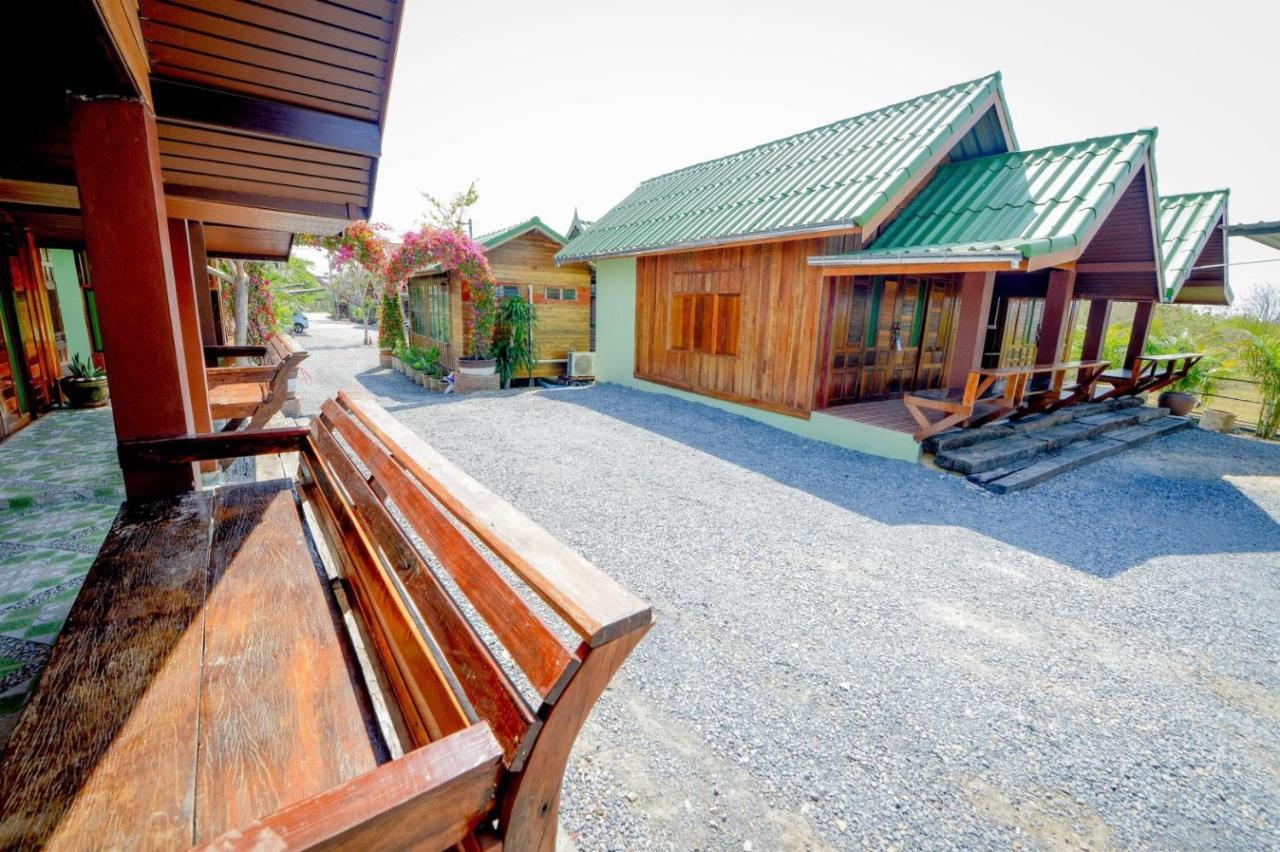 Mrk Resort & Massage Lop Buri 外观 照片